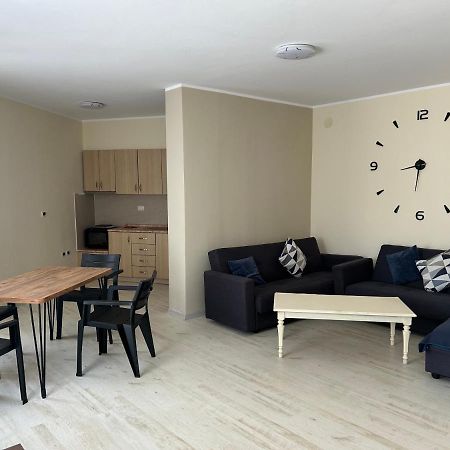 Apartment In Qerret Golem  Exterior photo